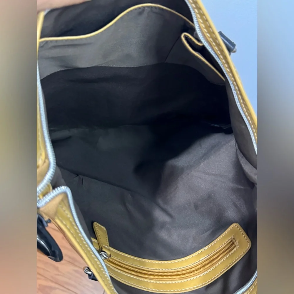 Nicole Lee Tan and Black Tote Bag